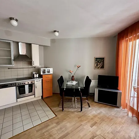 Leda Apartman *
