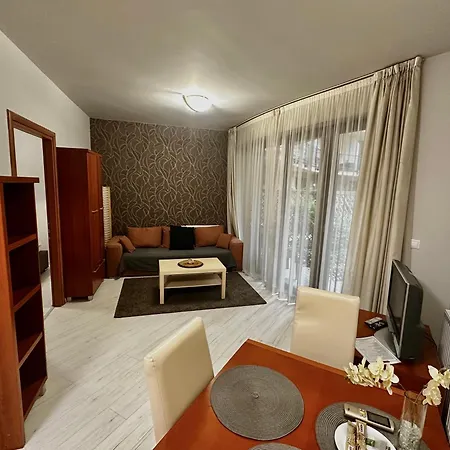 Leda Apartment *