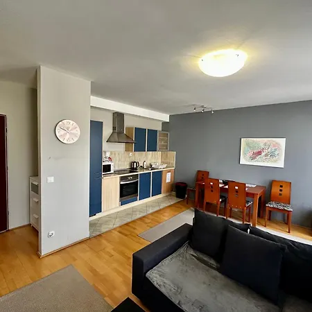 Leda Apartment