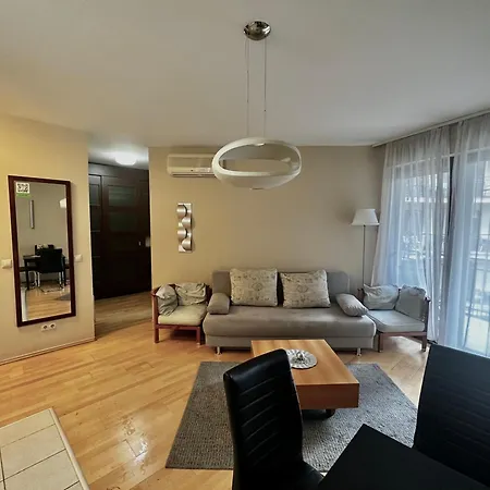 Leda Apartman