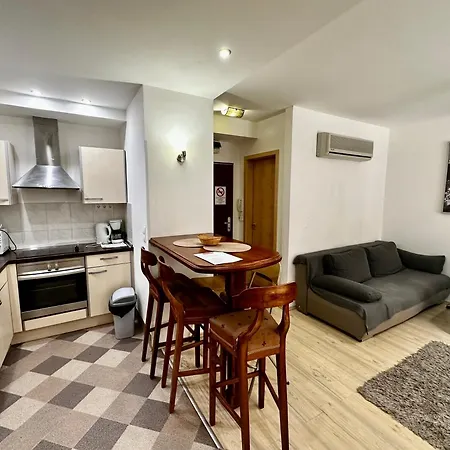 Leda Apartament *