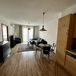 Leda Apartman