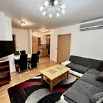 Leda * Budapest
